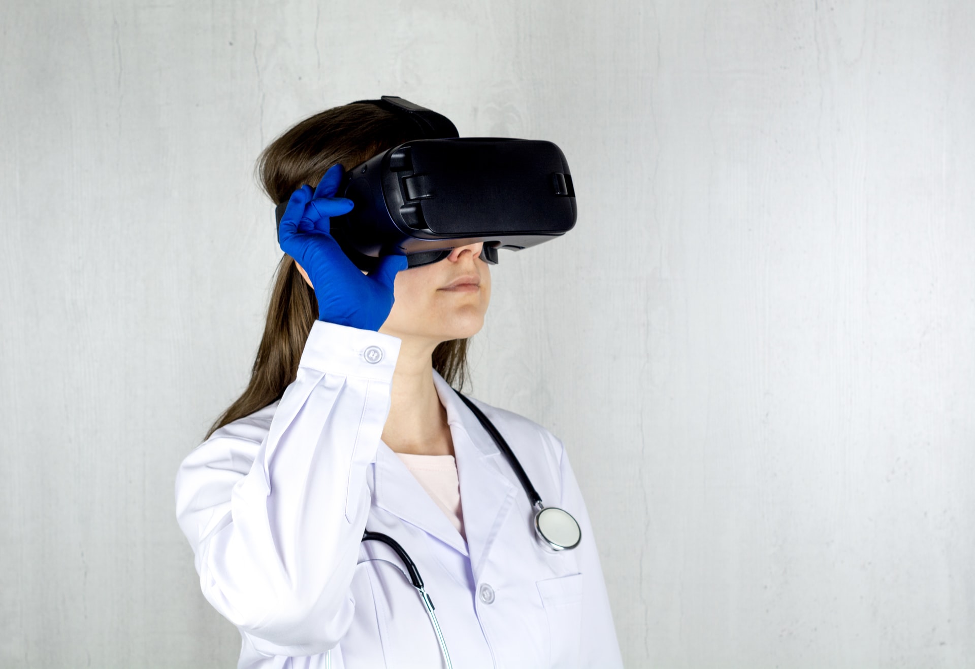 vr for pain management and depression treatment